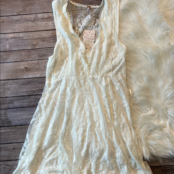 Free People Reign Over Me Ivory Lace Sleeveless Dress NWT - Picture 2 of 4